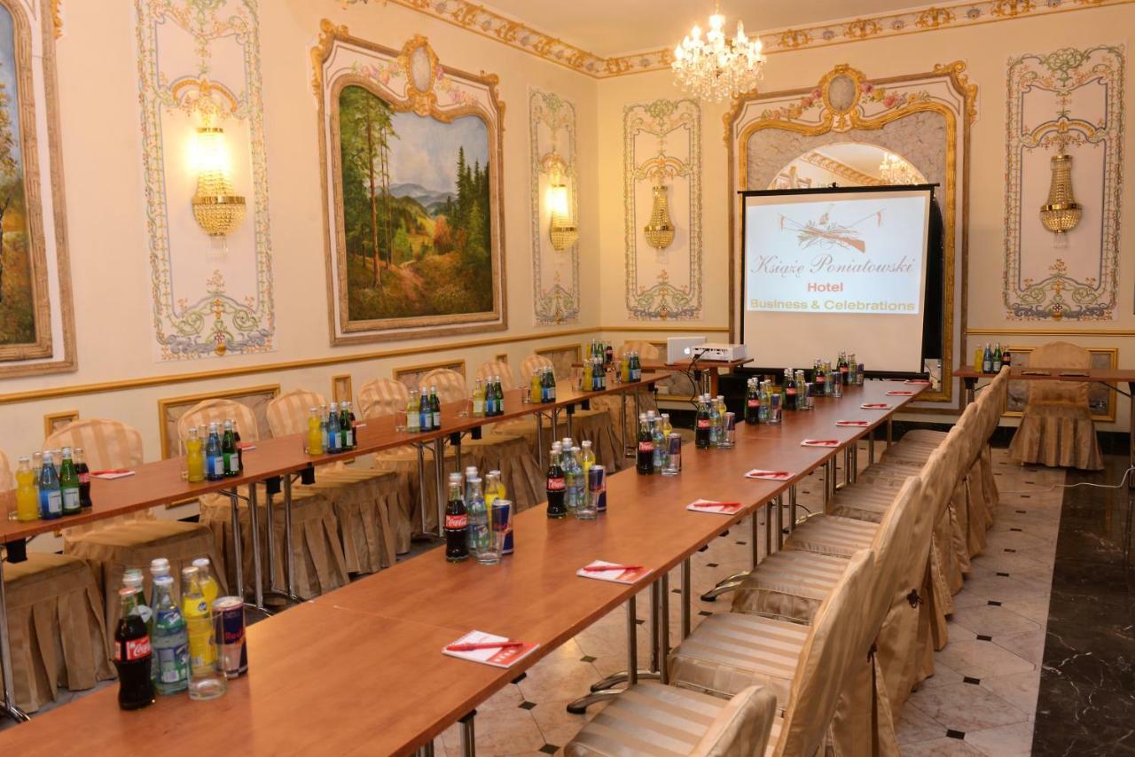Hotel Ksiaze Poniatowski Lesznowola  ภายนอก รูปภาพ
